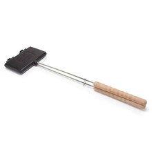 Malmist vahvliraud Petromax Waffle, 20 cm, must