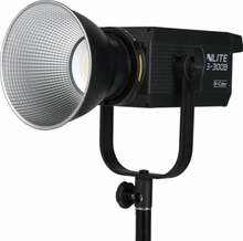 LED prožektor Nanlite FS-300B, bi-color