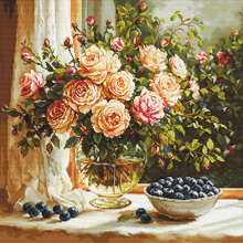 Tikkimiskomplekt Luca S SB719, vaas rooside ja mustikatega, 35 x 35 cm