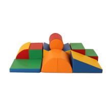 Pehmete klotside komplekt 4iq Figurid, värviline