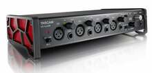 Tascam US-4X4HR salvestusheli liides