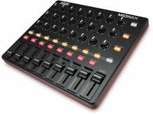 MIDI kontroller Akai Midimix, USB, must
