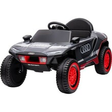 Laste elektriauto Audi RSQ E-TRON, hall