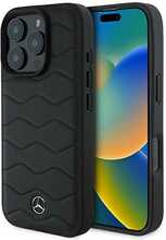Telefoniümbris Mercedes MB Waves Leather, Apple iPhone 16 Pro, must