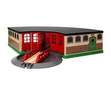 Puidust rongide depoo Brio World Grand Roundhouse 33736