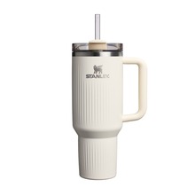 Joogipudel Stanley The Quencher Fluted, 1.18 l, cream