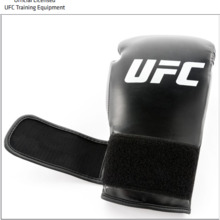 Poksikindad UFC Muay Thai, 14 oz, must