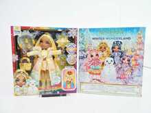 Nukk Rainbow High Winter Wonderland Sunny, kollane