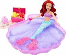 Nukk merineitsi Disney Princess Ariel, HWB39, koos kesta kujulise basseini ja liivaga