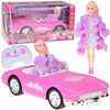 Kaugjuhitav retro Cadillac auto koos elegantse nukuga Jokomisiada, RC0745