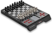 Male arvuti Millennium 2000 Karpov Chess School M805