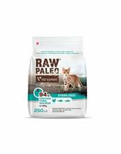 Kuivtoit steriliseeritud kassidele RAW PALEO, kanaliha, tuunikala ja lõhega, 250 g