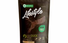Natures Protection Lifestyle maiustus kassidele, väikesed pardilihaga tükid, 75 g
