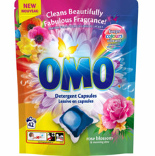 Pesukapslid Omo Rose Blossom, 42 tk
