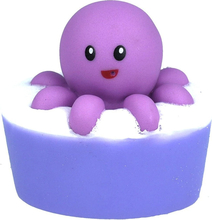 Glütseriiniseep Bomb Cosmetics Octopi My Heart mänguasjaga, 100 g