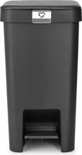 Prügikast Brabantia StepUp, 16 L, tumehall