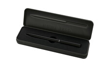 Pastapliiats Pelikan Ineo must 822459