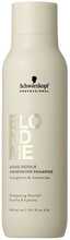 Toitev šampoon heledatele juustele Schwarzkopf Professional BlondMe Bond Repair, 300 ml