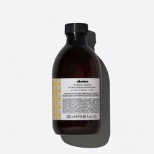 Värvišampoon kuldse tooniga Davines Alchemic Golden, 280 ml