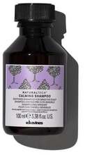 Rahustav šampoon tundlikule peanahale Davines Calming, 100 ml