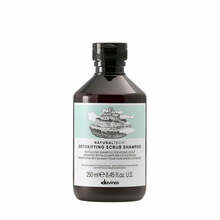 Detoksifitseeriv kooriv šampoon Davines Natural Tech Detoxifying Scrub, 250 ml
