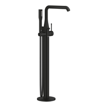 Põrandal seisev vannisegisti Grohe ESSENCE 25248KF1