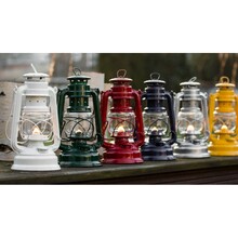 Petrooleumilatern Feuerhand Hurricane Lantern 276, erinevad värvid, 15.5 cm