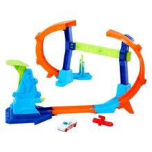Autorada Hot Wheels Stunt Corkscrew Jump Champion Track Set