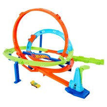 Hot Wheels Action Twisted Tornado Loop Cyclone Challenge Set, HTK16