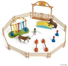 Mängukomplekt Schleich Farm World ponide treeningväljak 42481