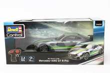RC auto Revell Carrera Mercedes-AMG GT, 24659