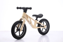 Tasakaaluratas Quurio Bike 12, pärlvalge, 1088