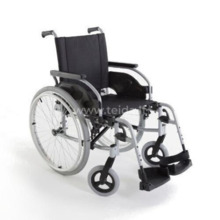 Ratastool Invacare Action 1R, 38 cm