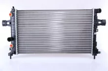 Radiaator, mootorijahutus Nissens 63027A