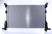 Radiaator Nissens 686807
