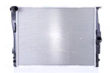 Radiaator, mootorijahutus Nissens 60786A
