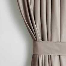 Öökardin AmeliaHome Velvet, 140 x 245 cm, tume beež