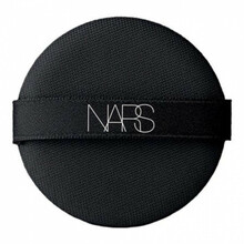 Meigikäsn Nars Aqua Glow Cushion, must